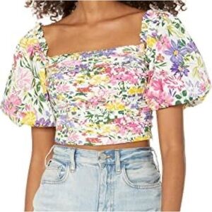 Astr White and Pink Puff Sleeve Crop Blouse